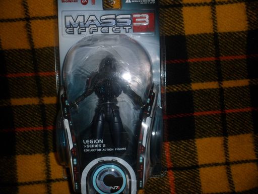 Mass Effect 3 - Legion Action Figure - обзор